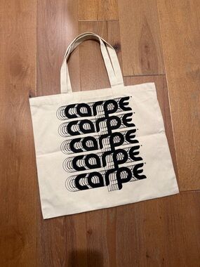 Carpe Retro Tote
